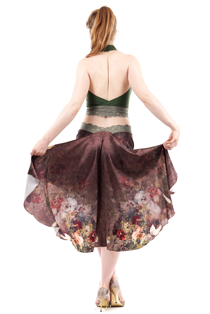the signature skirt in renaissance bouquet