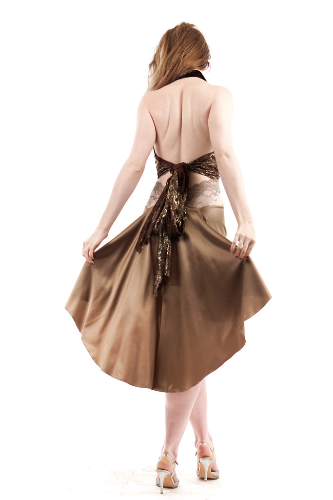 the signature skirt in delicate gold